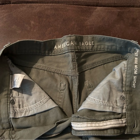 American Eagle Highest rise mom shorts - Picture 5 of 5